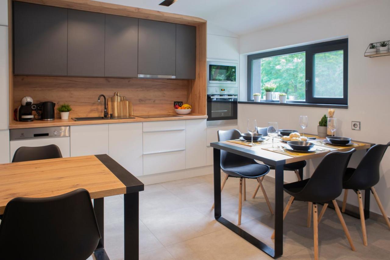 Meszes Apartman 컬로처 외부 사진