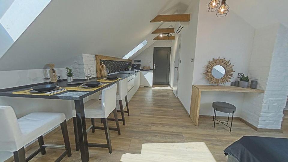 Meszes Apartman 컬로처 외부 사진